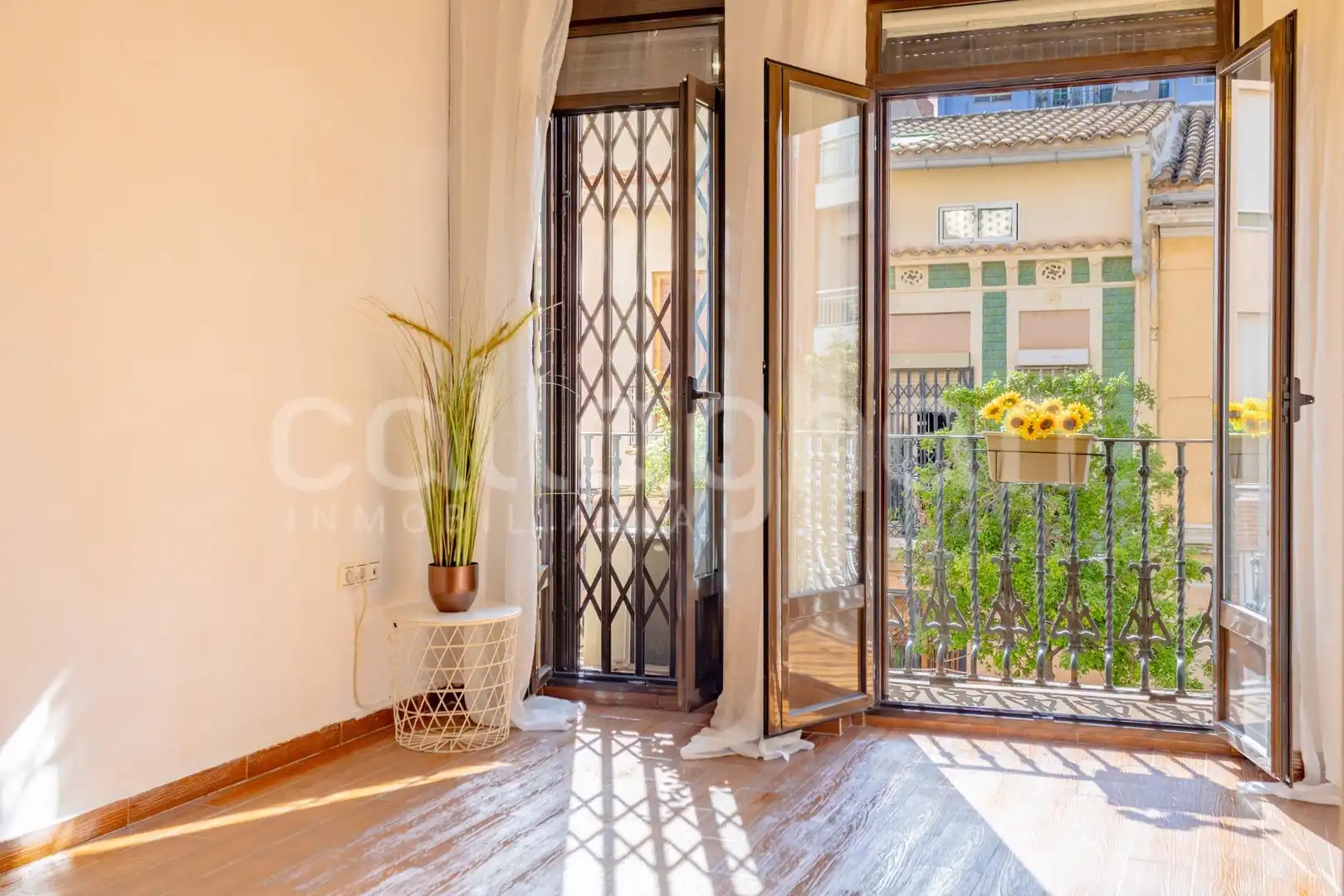 Terrasse von Loft zum Verkauf in Valencia mit Klimaanlage und Balkon