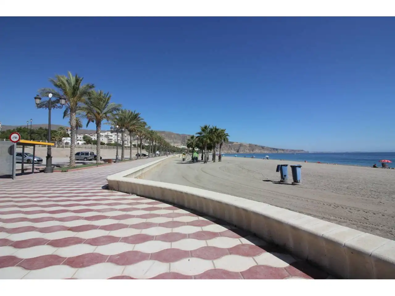 Exterior view of Flat for sale in Roquetas de Mar  with Air Conditioner, Terrace and Furnished