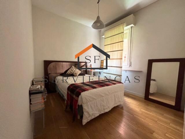 Bedroom of Flat for sale in  Madrid Capital  with Heating, Private garden and Balcony