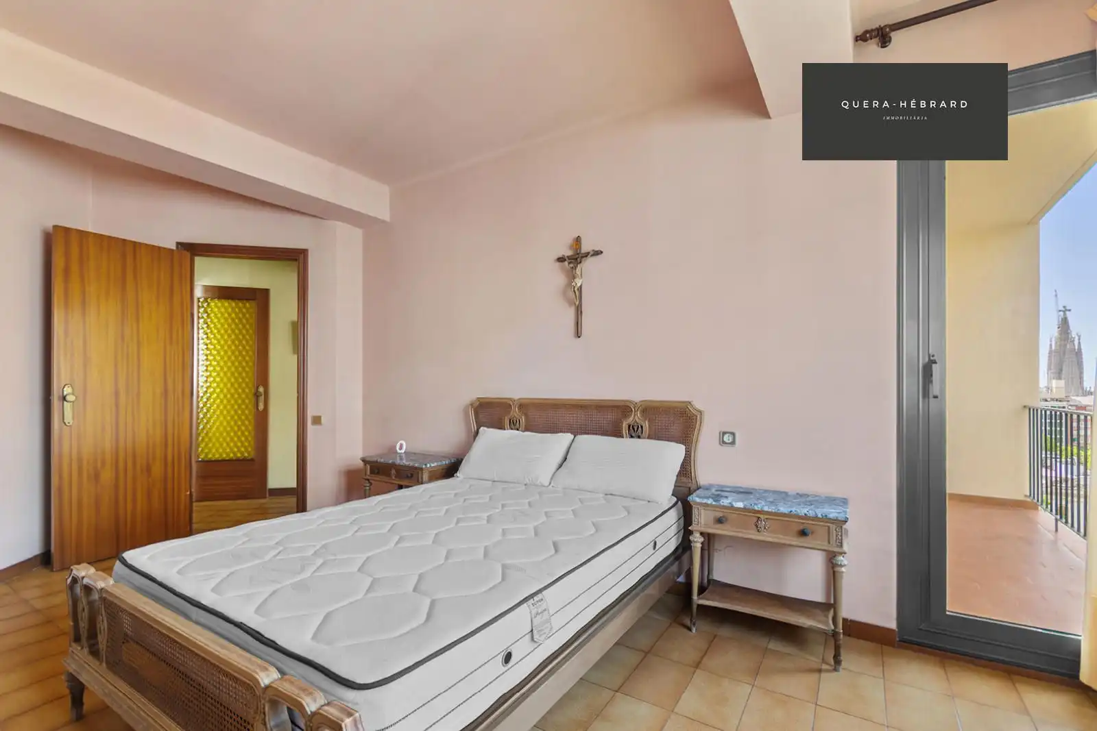 Habitación de Piso en venta en Barcelona con Aire acondicionado, Terraza y Balcón