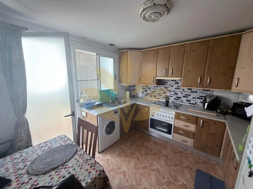 Cocina de Casa adosada en venta en Cáceres