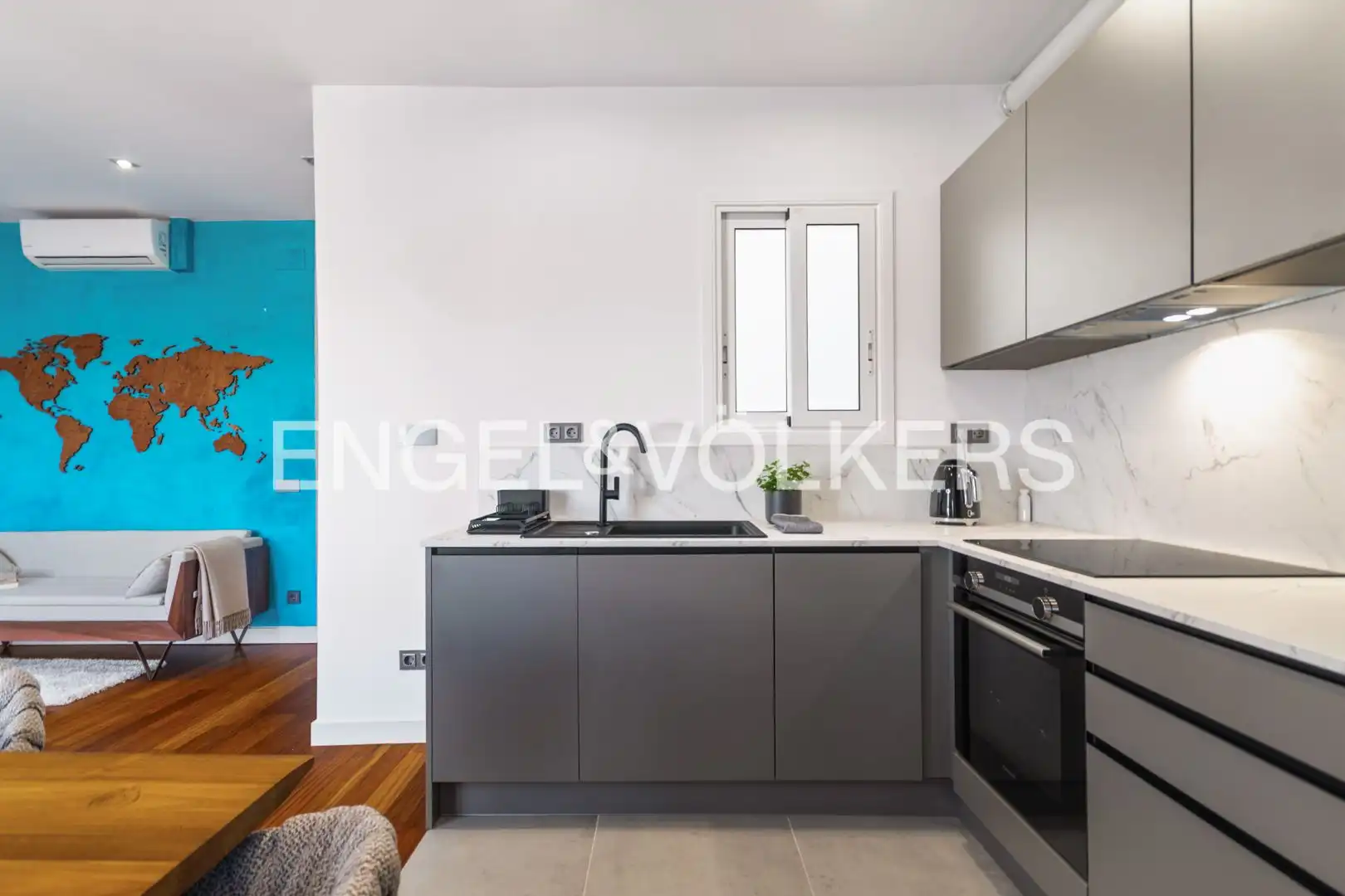 Penthouse with terrace to rent in Ciutat Vella, imagen 10