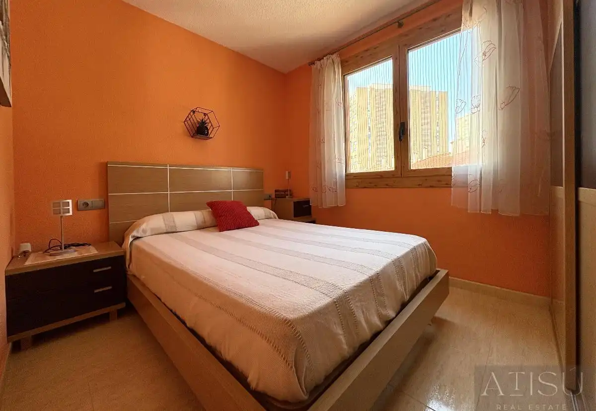 Schlafzimmer von Einfamilien-Reihenhaus zur Miete in El Campello mit Klimaanlage, Heizung und Abstellraum