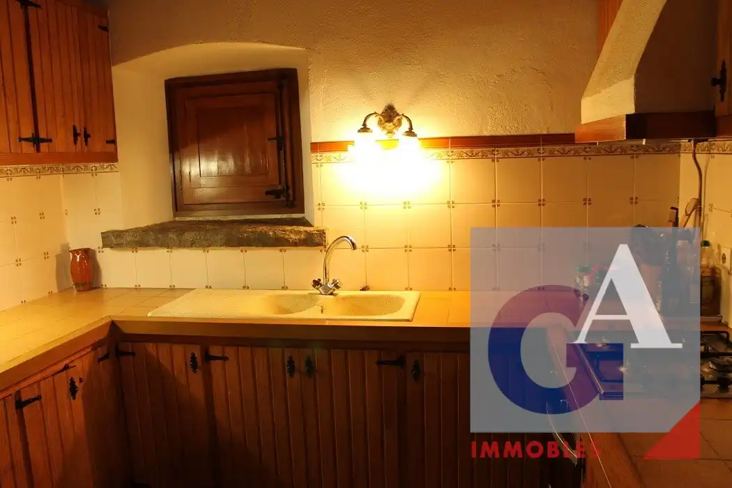Casa rústica amb terrassa en venda a Sant Joan Les Fonts, imagen 19