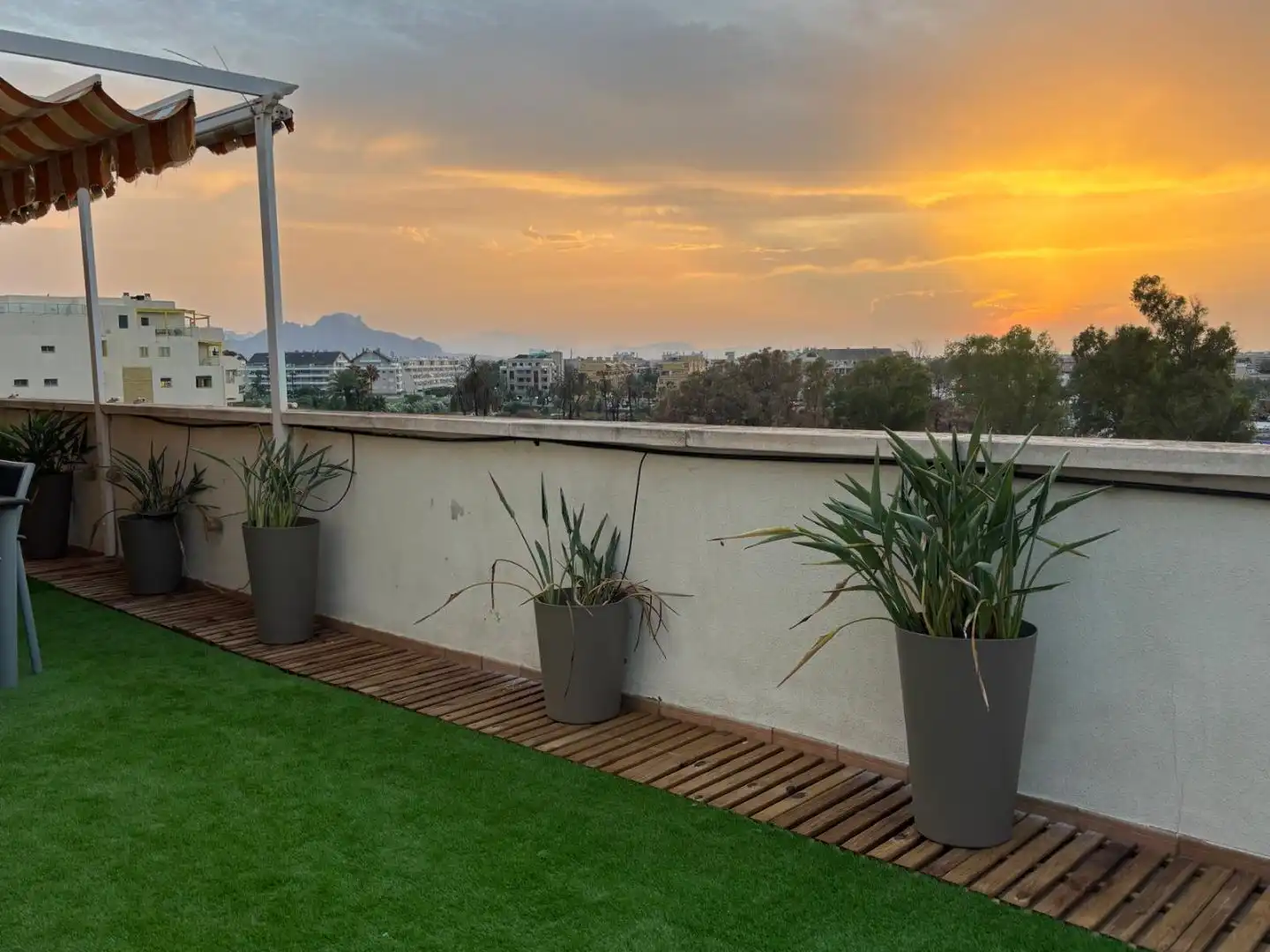 Terrasse von Wohnung zur Miete in Dénia mit Klimaanlage, Terrasse und Schwimmbad