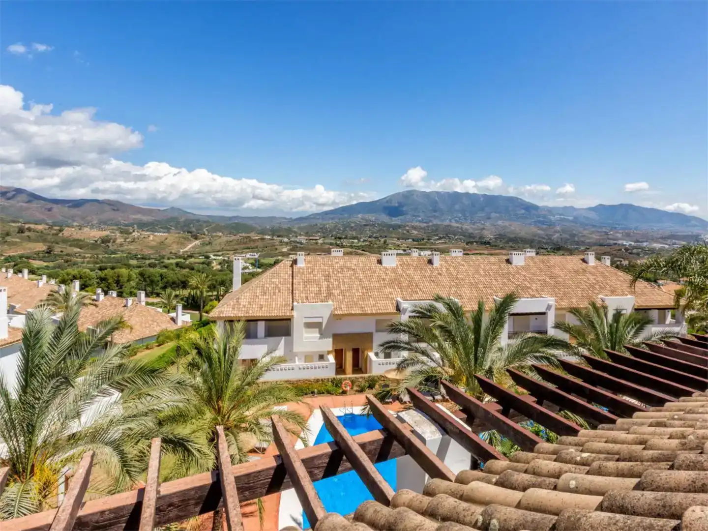 Vista exterior de Piso de alquiler en La Cala Golf - Lagar Martell