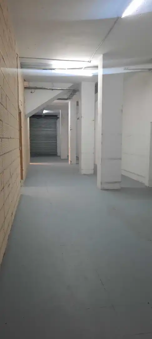 Local comercial de lloguer a Carrer de Sant Joan Bosco, imagen 3