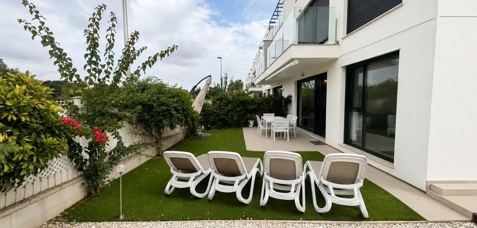 Apartament amb piscina en venda a Punta Prima