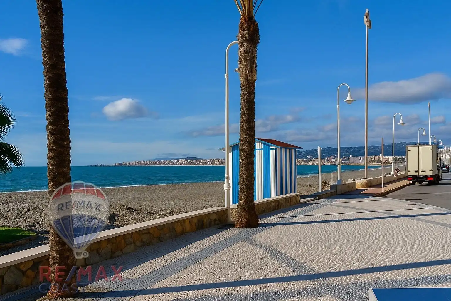 Vista exterior de Dúplex en venta en Algarrobo con Aire acondicionado, Terraza y Amueblado