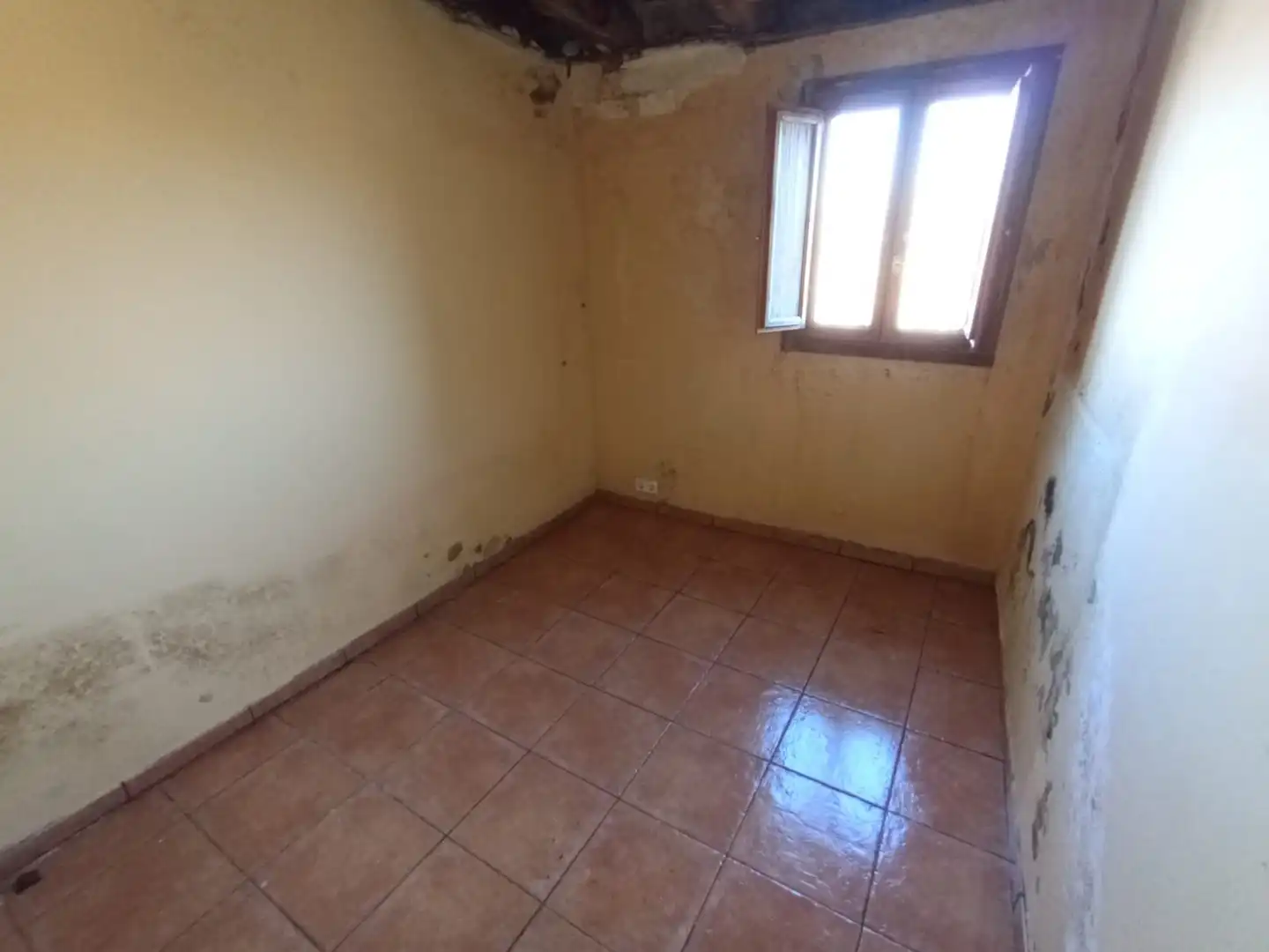 Habitación de Casa adosada en venta en Riba-roja d'Ebre