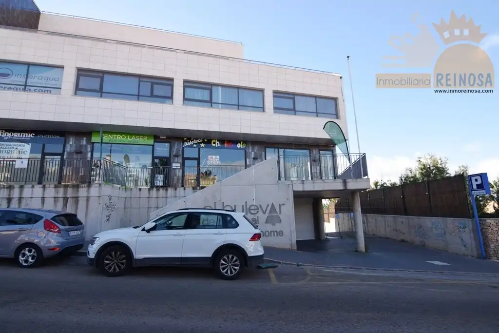 Local comercial en venda a Altorreal - El Chorrico, imagen 2