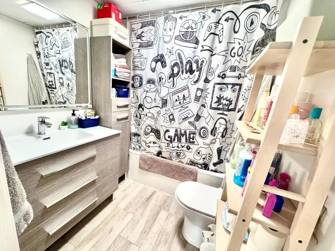 Bathroom of Flat for sale in Córdoba  with Heating and Terrace