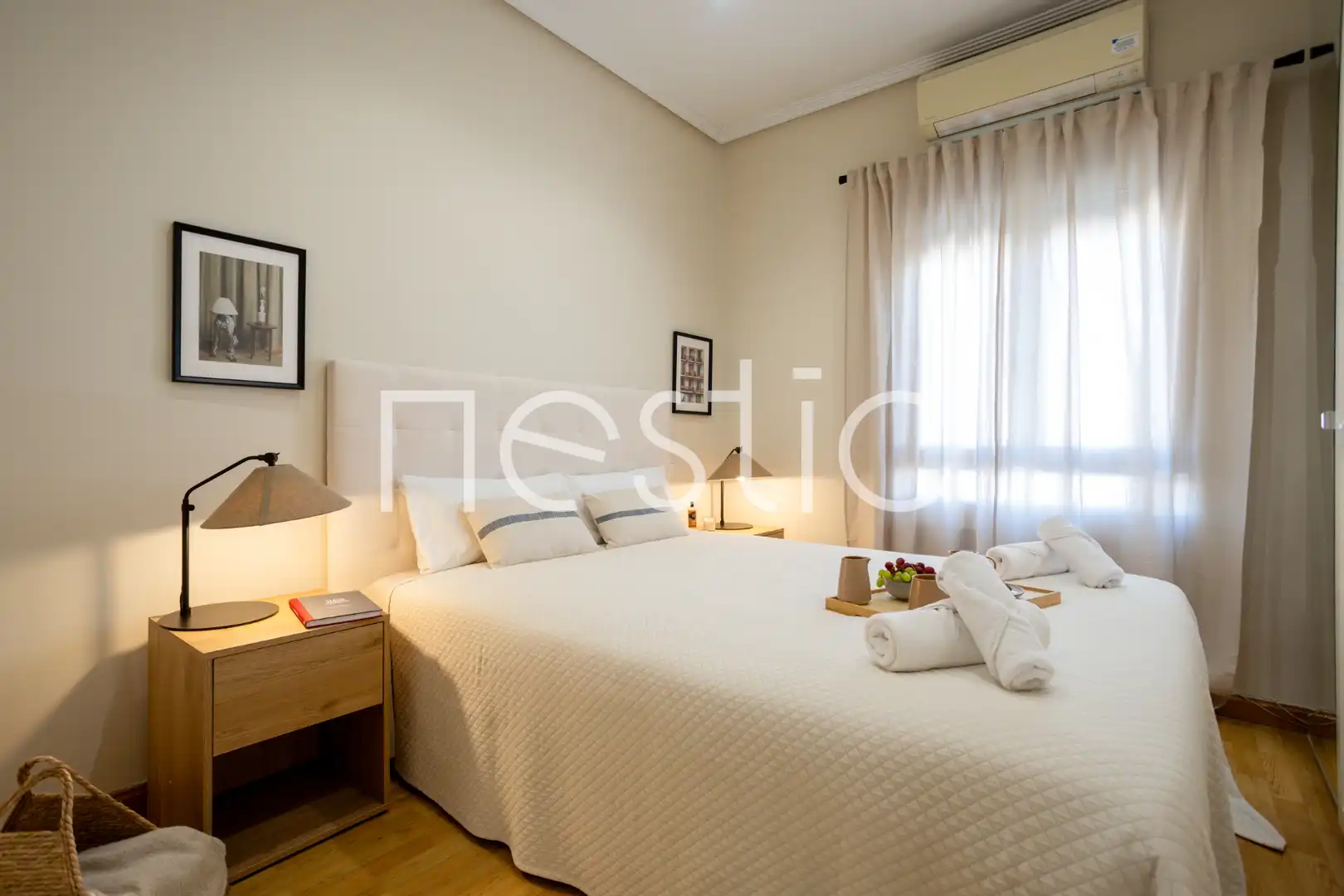 Schlafzimmer von Wohnungen zur Miete in Madrid mit Klimaanlage, Heizung und Möbliert
