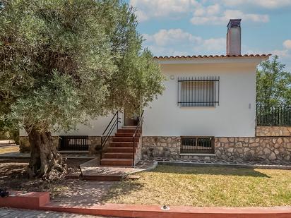 Vista exterior de Casa o xalet en venda en Carabaña amb Terrassa