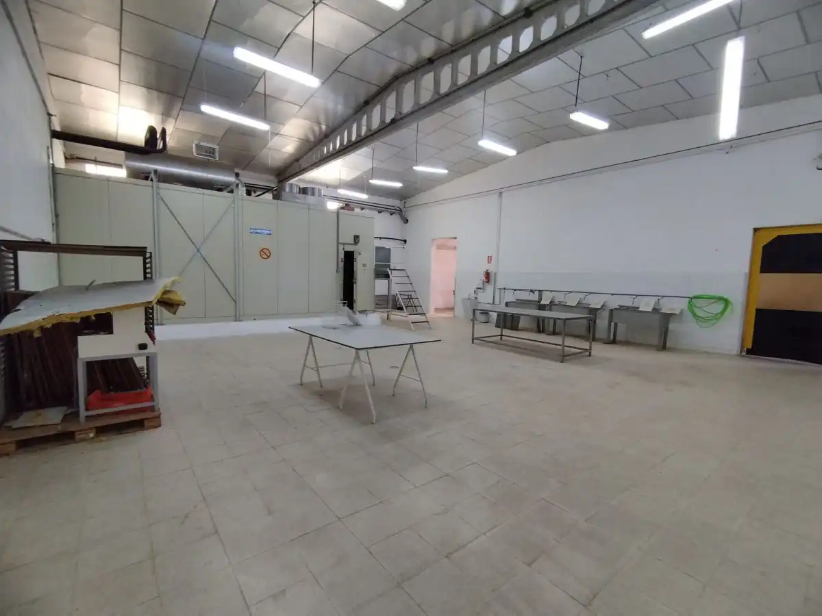 Fabrikhallen zum Verkauf in Montehermoso