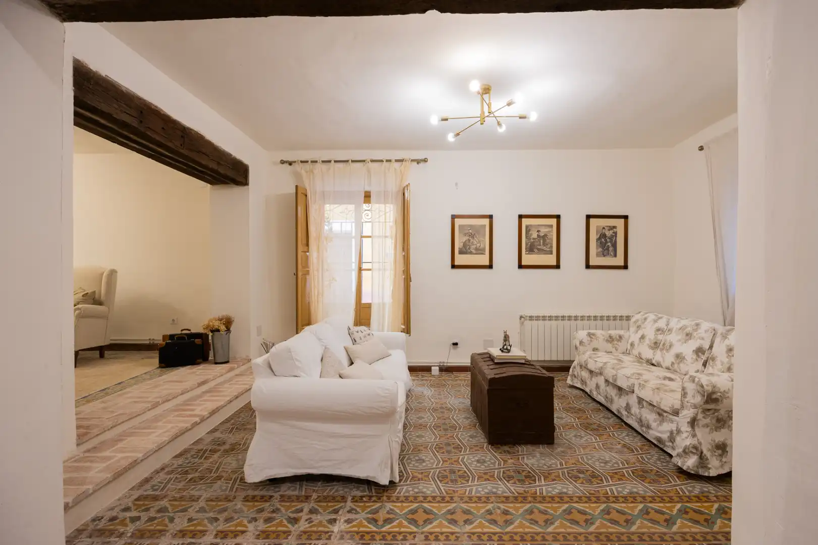 Sala de estar de Casa o chalet en venta en El Puente del Arzobispo con Aire acondicionado, Calefacción y Jardín privado