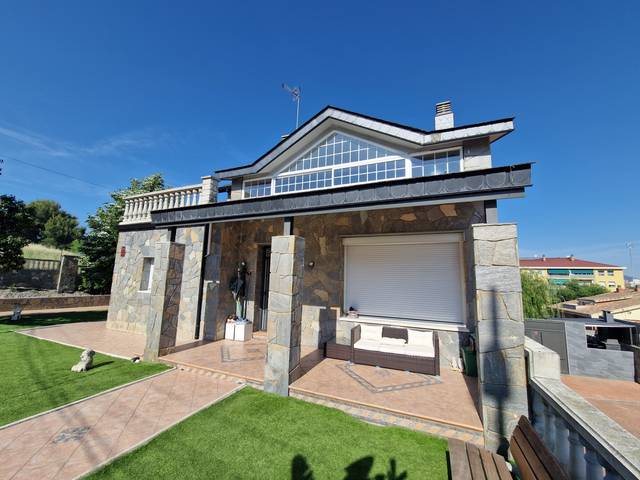 Casa-chalet en Venta en Carrer d'Europa en Can Parellada