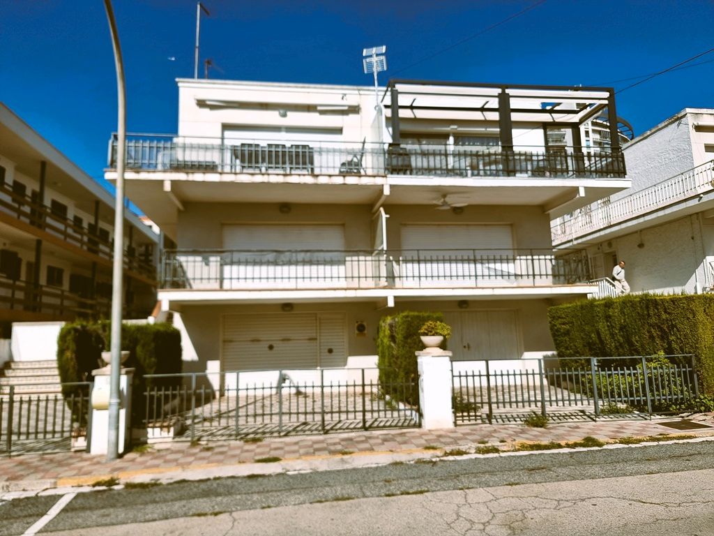 Apartamento en venta en Avinguda Enric Granados, Regueral - Prat d'en Forés