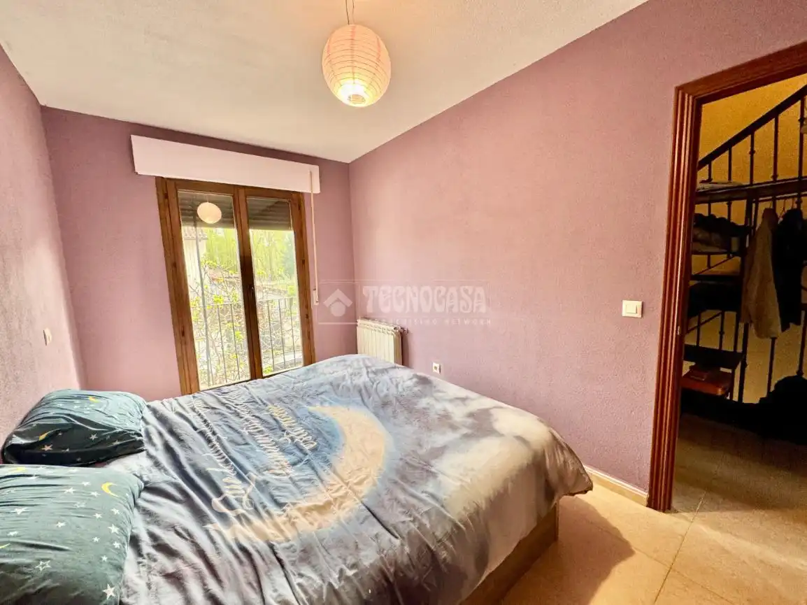 Casa adosada en venda a Espinosa de Henares - pueblo