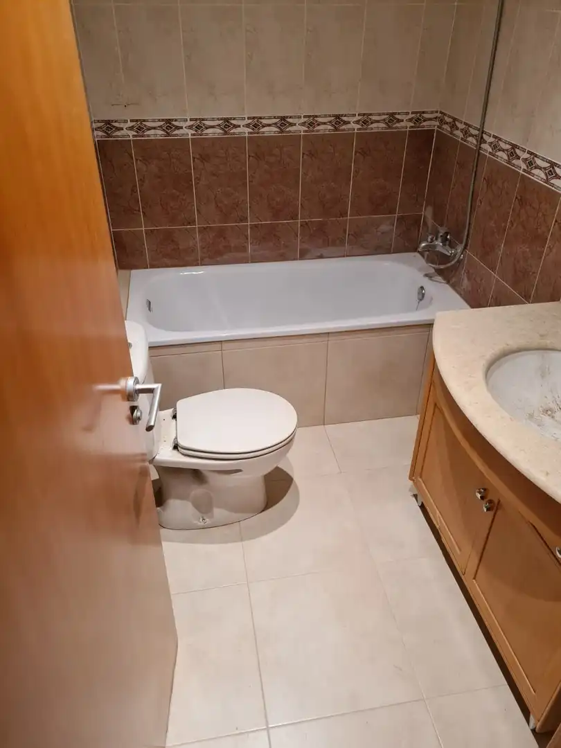 Baño de Piso en venta en Roquetes con Aire acondicionado, Calefacción y Terraza