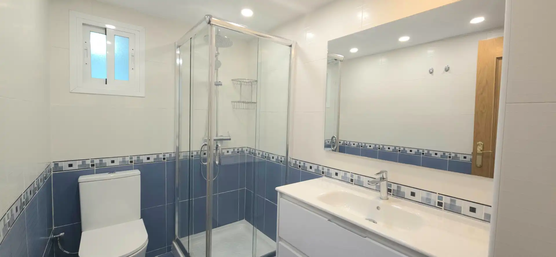 Badezimmer von Wohnung zum Verkauf in Zarzaquemada