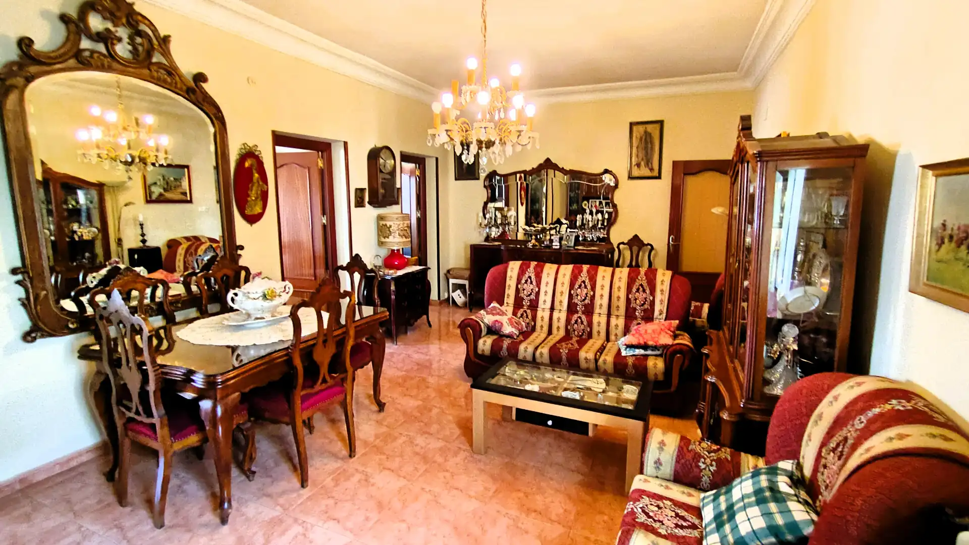 Living room of Flat for sale in Madrid  with Heating, Furnished and Balcony