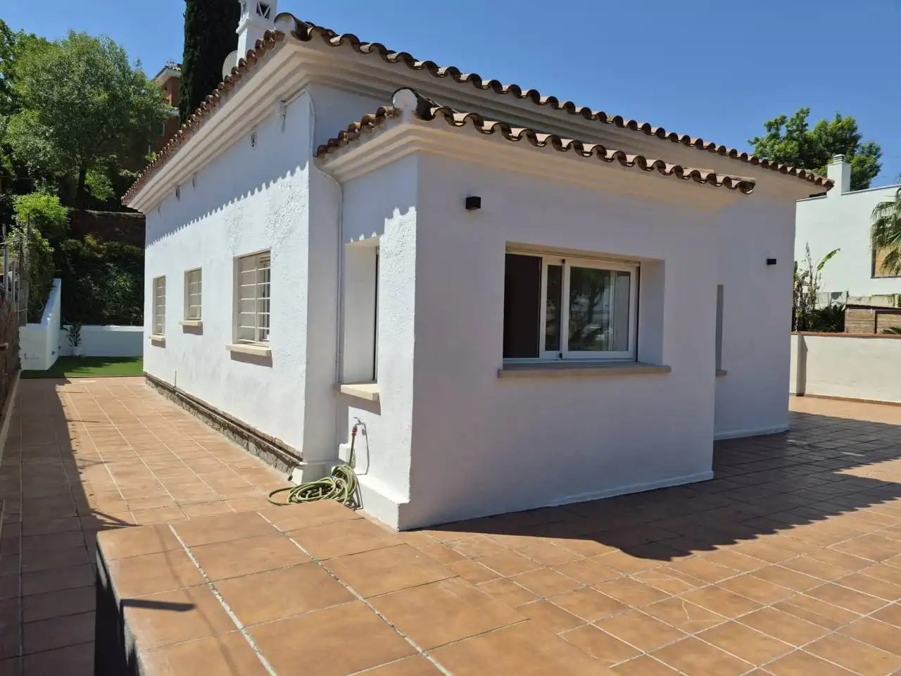 Außenansicht von Haus oder Chalet zur Miete in Sant Cugat del Vallès mit Klimaanlage, Heizung und Privatgarten