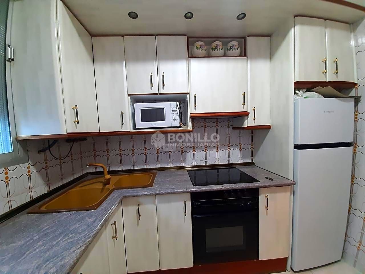 Cocina de Planta baja de alquiler en Utrillas con Calefacción y Amueblado