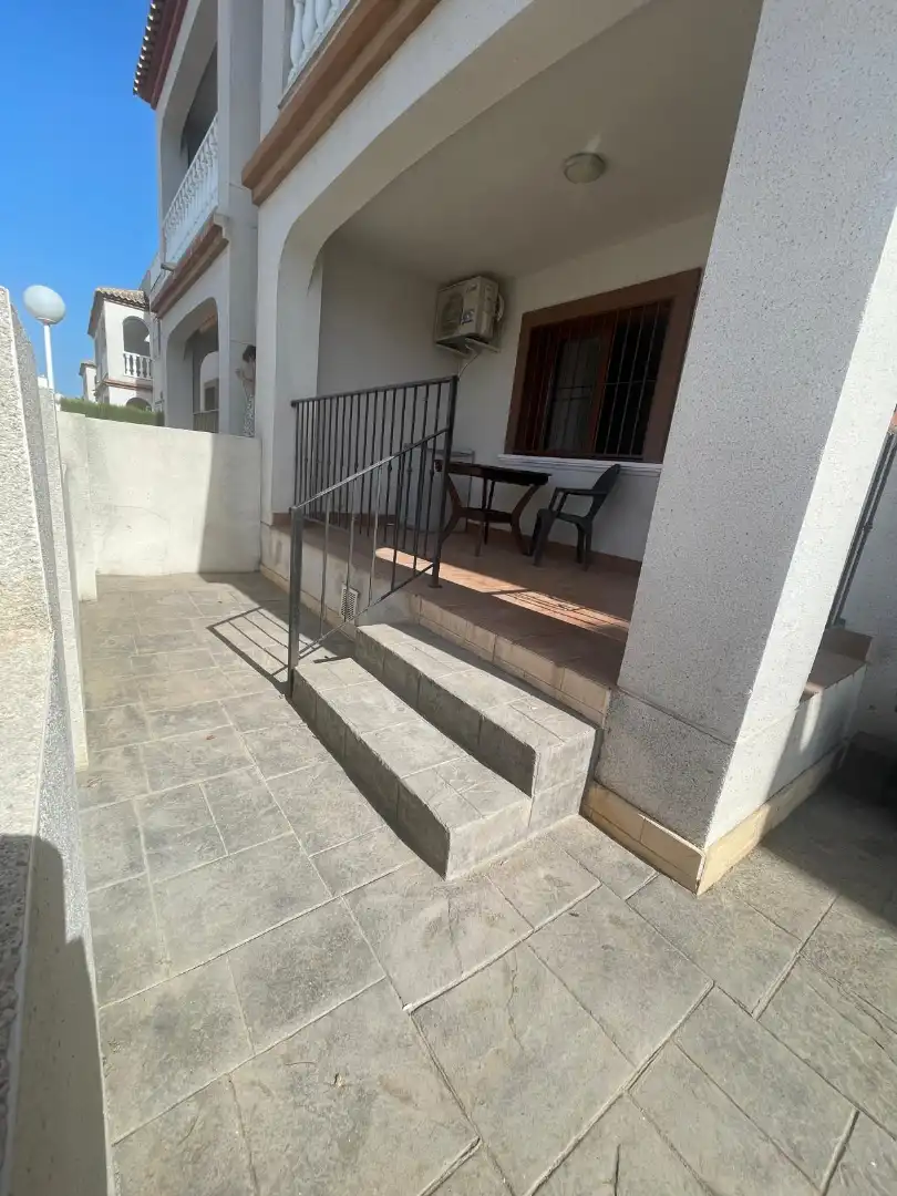 Terraza de Planta baja en venta en Daya Vieja con Aire acondicionado, Terraza y Amueblado