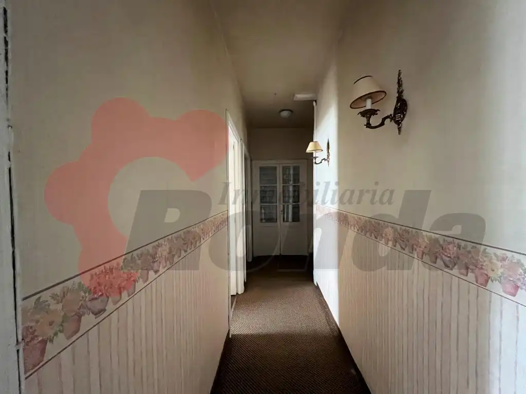 Houses for sale in Meira