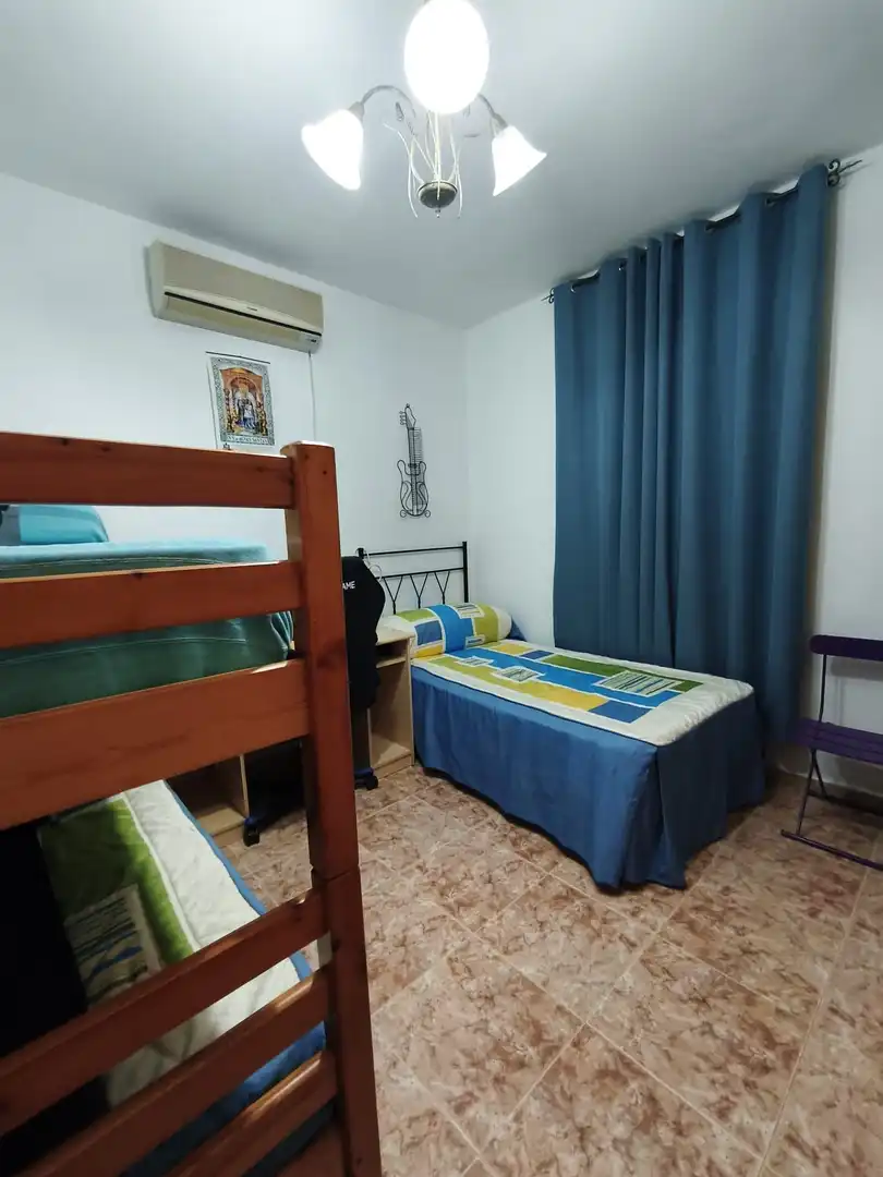 Habitación de Terreno en venta en Carmona, Sevilla