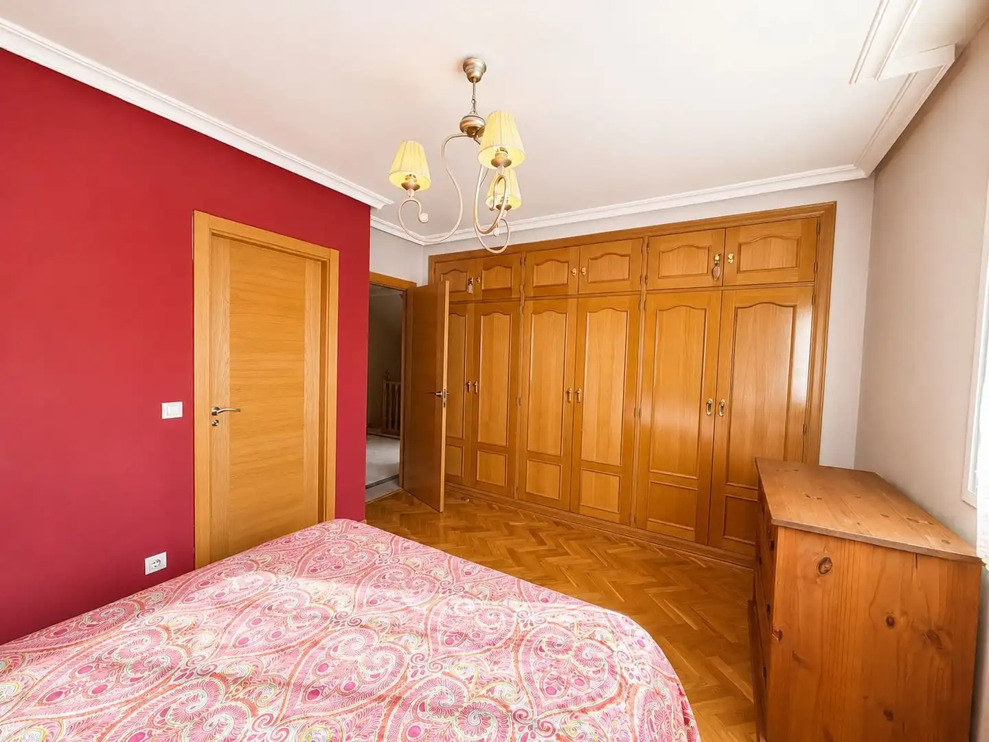 Dormitori de Casa adosada en venda en Humanes de Madrid amb Calefacció, Jardí privat i Terrassa