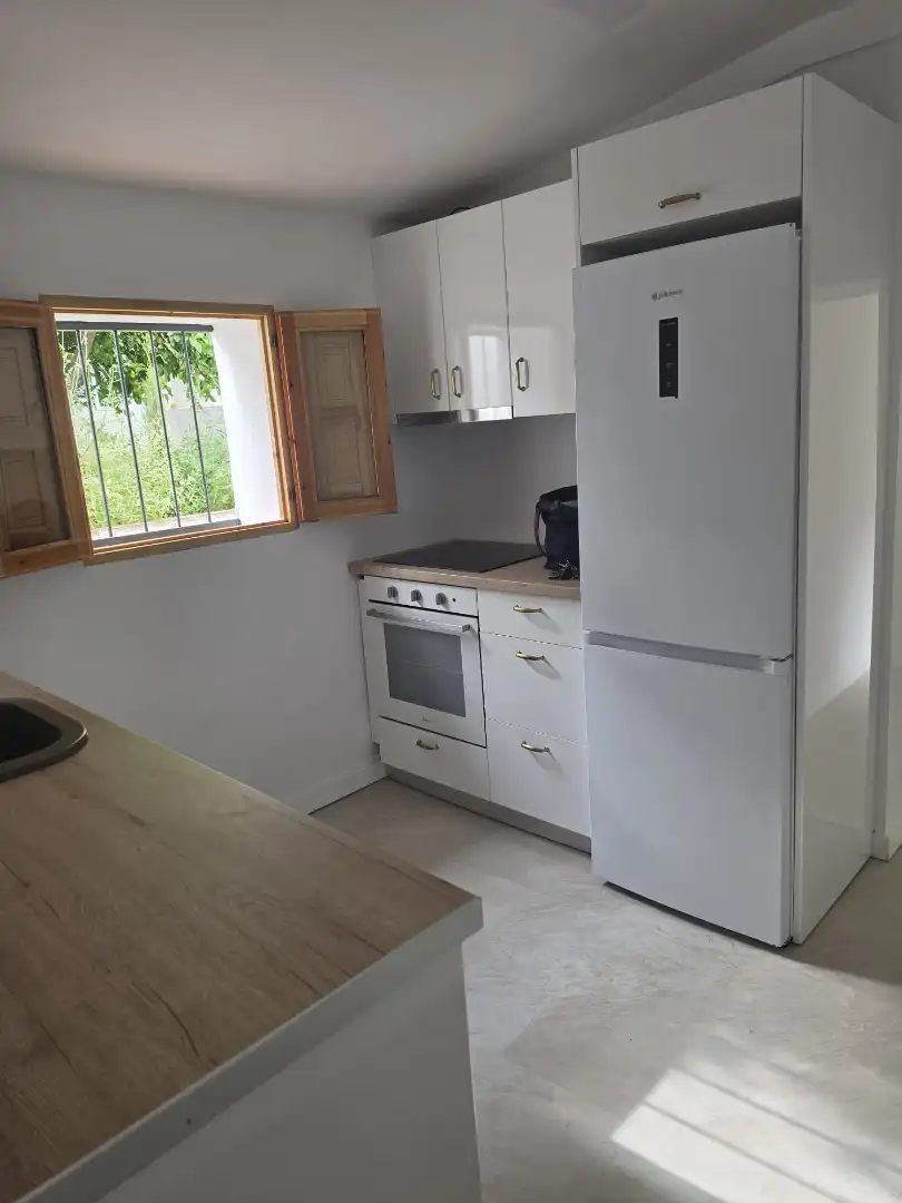 Cuina de Casa o xalet en venda en Vélez-Málaga amb Calefacció, Terrassa i Traster