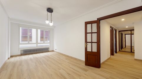 Foto 2 de Pis en venda a Cl Saavedra, Llano, Gijón