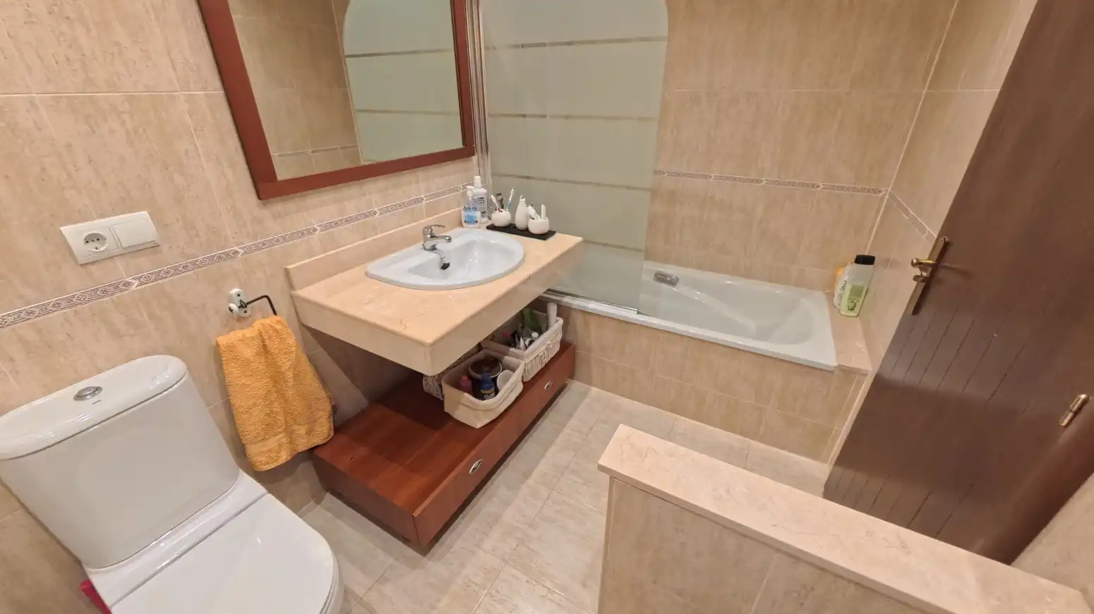 Baño de Piso en venta en Sojuela con Calefacción, Jardín privado y Parquet