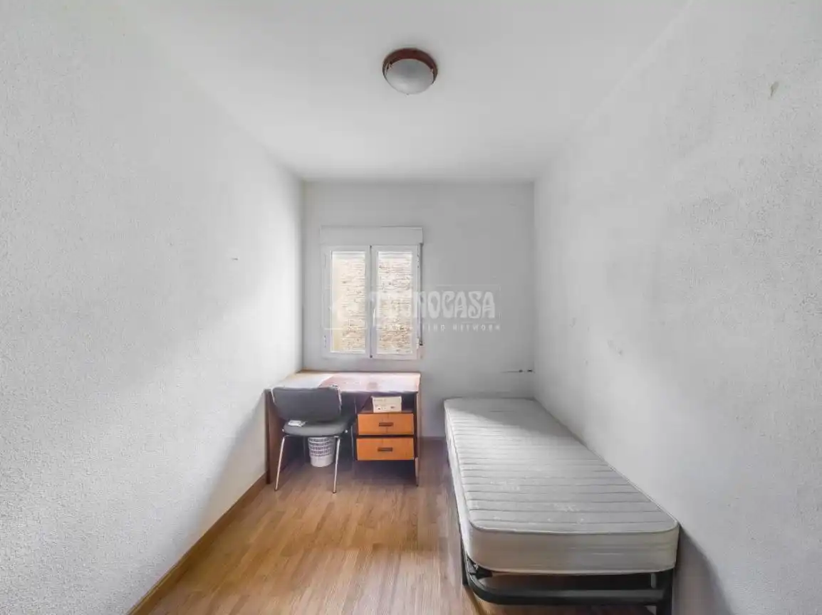 Habitación de Piso en venta en Madrid con Terraza