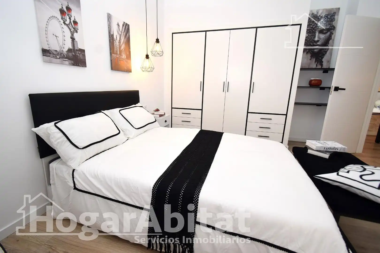 Bedroom of Attic for sale in Picassent  with Parquet flooring, Terrace and Furnished