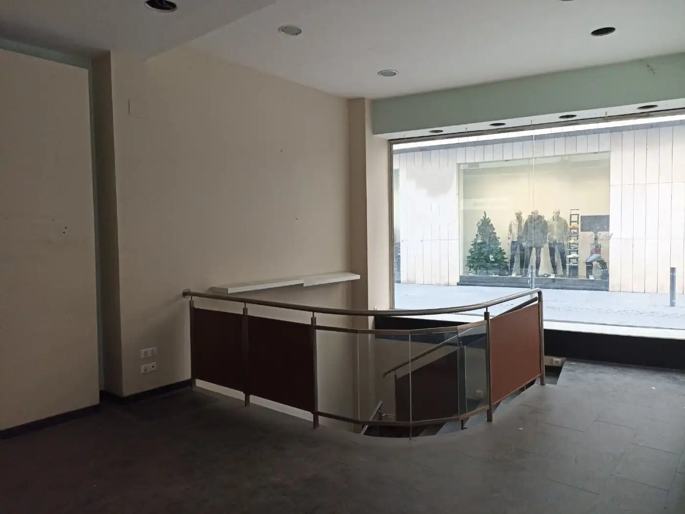 Local comercial en venta en Calle del Conde de Robledo, imagen 3