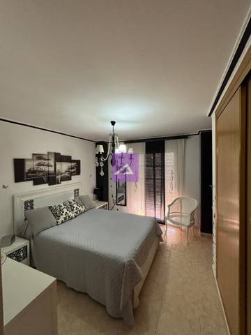 Casa-chalet en Venta en Carrer de Jaume Roig en San Ramón - Monte de Piedad