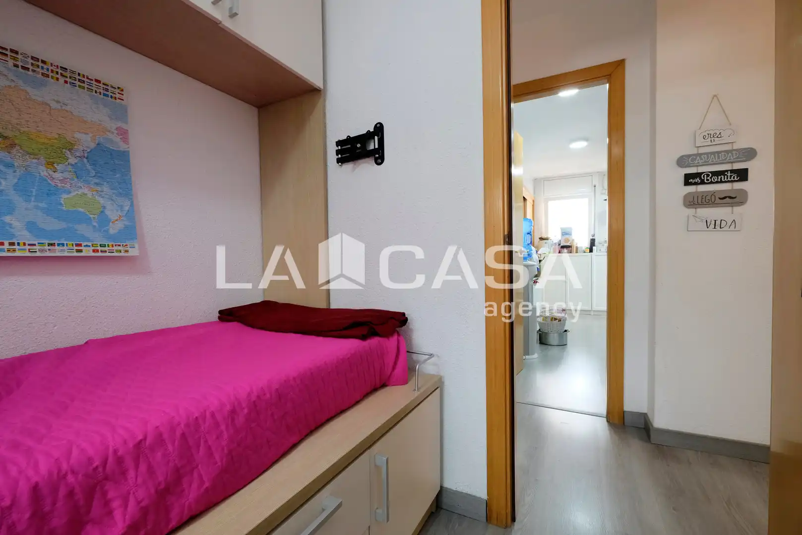 Piso en venta en Barcelona con Calefacción y Balcón
