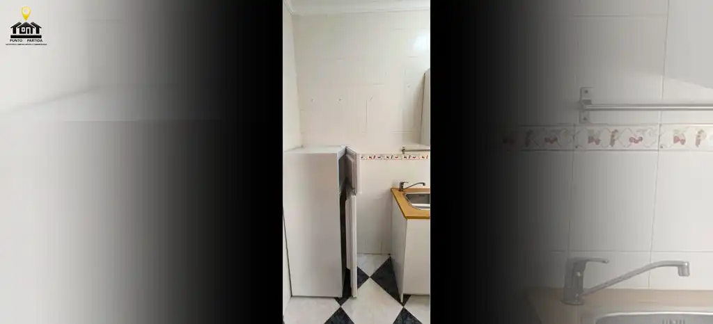 Cuina de Casa o xalet en venda en Bollullos Par del Condado amb Aire condicionat, Moblat i Rentadora