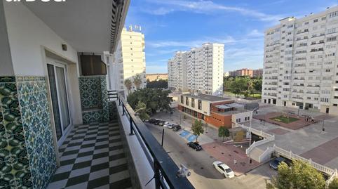 Foto 2 de Pis en venda a Plaza Mateo Luzon, Los Guindos - Parque Mediterráneo - Santa Paula, Málaga