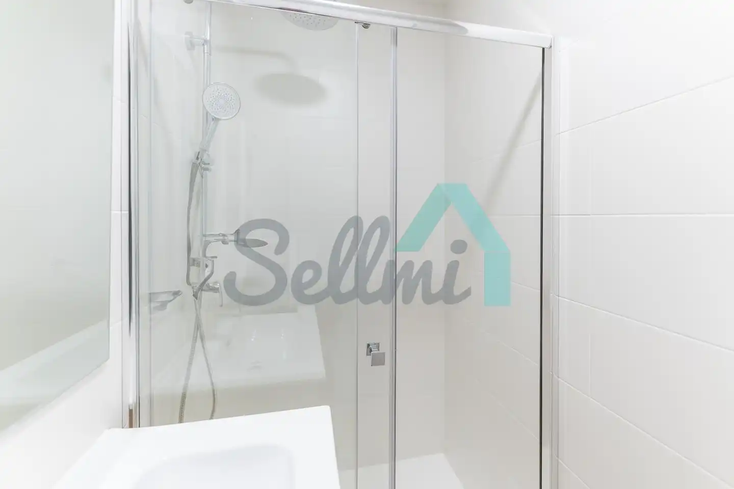Baño de Piso en venta en Gijón  con Calefacción