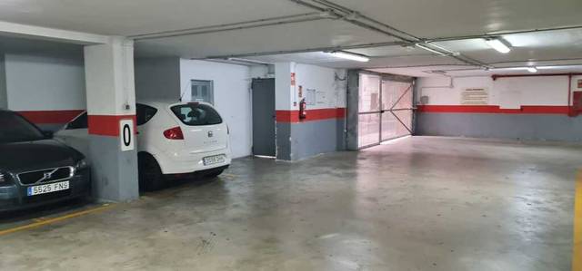 Garaje en Venta en Marques De Busianos, Plaza en El Mercat