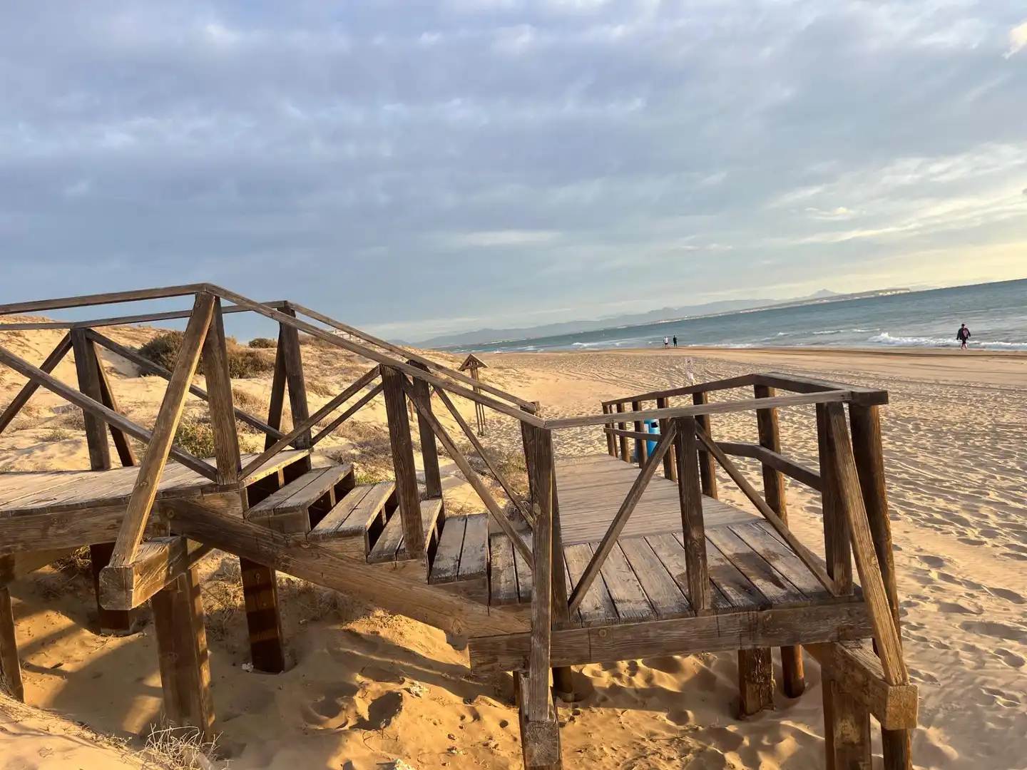 Vista exterior de Apartamento en venta en Guardamar del Segura con Terraza y Amueblado
