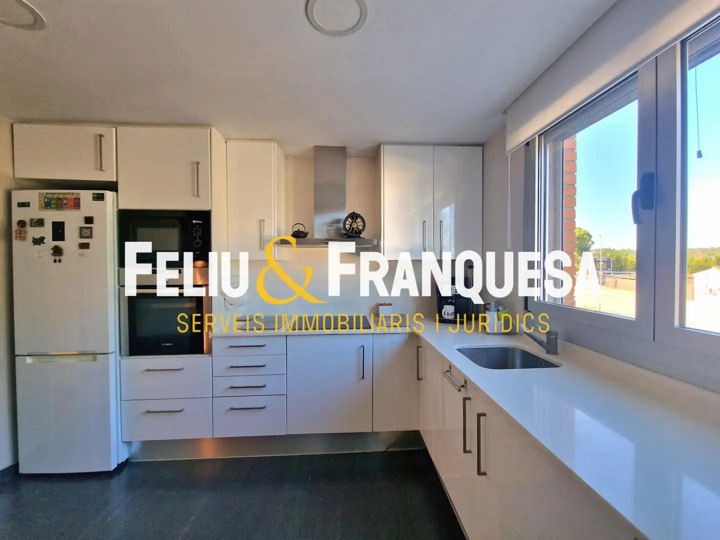 Kitchen of Flat for sale in Sant Cugat del Vallès  with Heating, Terrace and Storage room