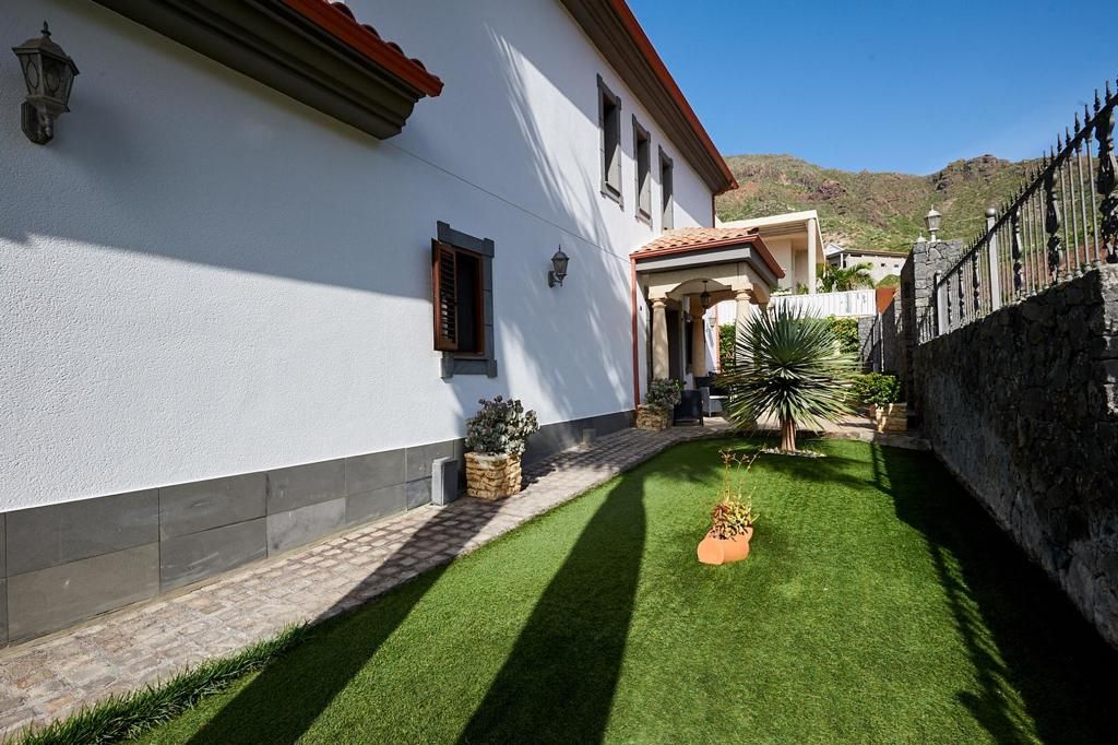 Jardí de Finca rústica en venda en Adeje amb Terrassa, Traster i Piscina