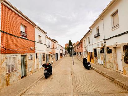 Exterior view of Single-family semi-detached for sale in  Madrid Capital  with Air Conditioner, Heating and Parquet flooring