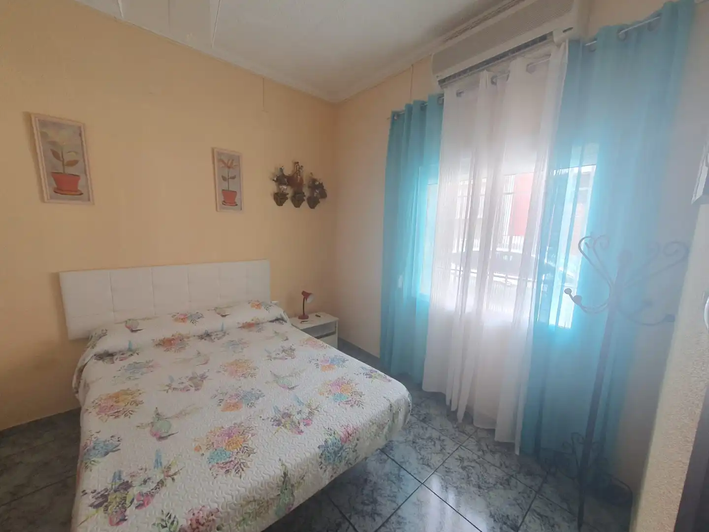 Dormitori de Casa o xalet de lloguer en Puertollano amb Aire condicionat i Moblat