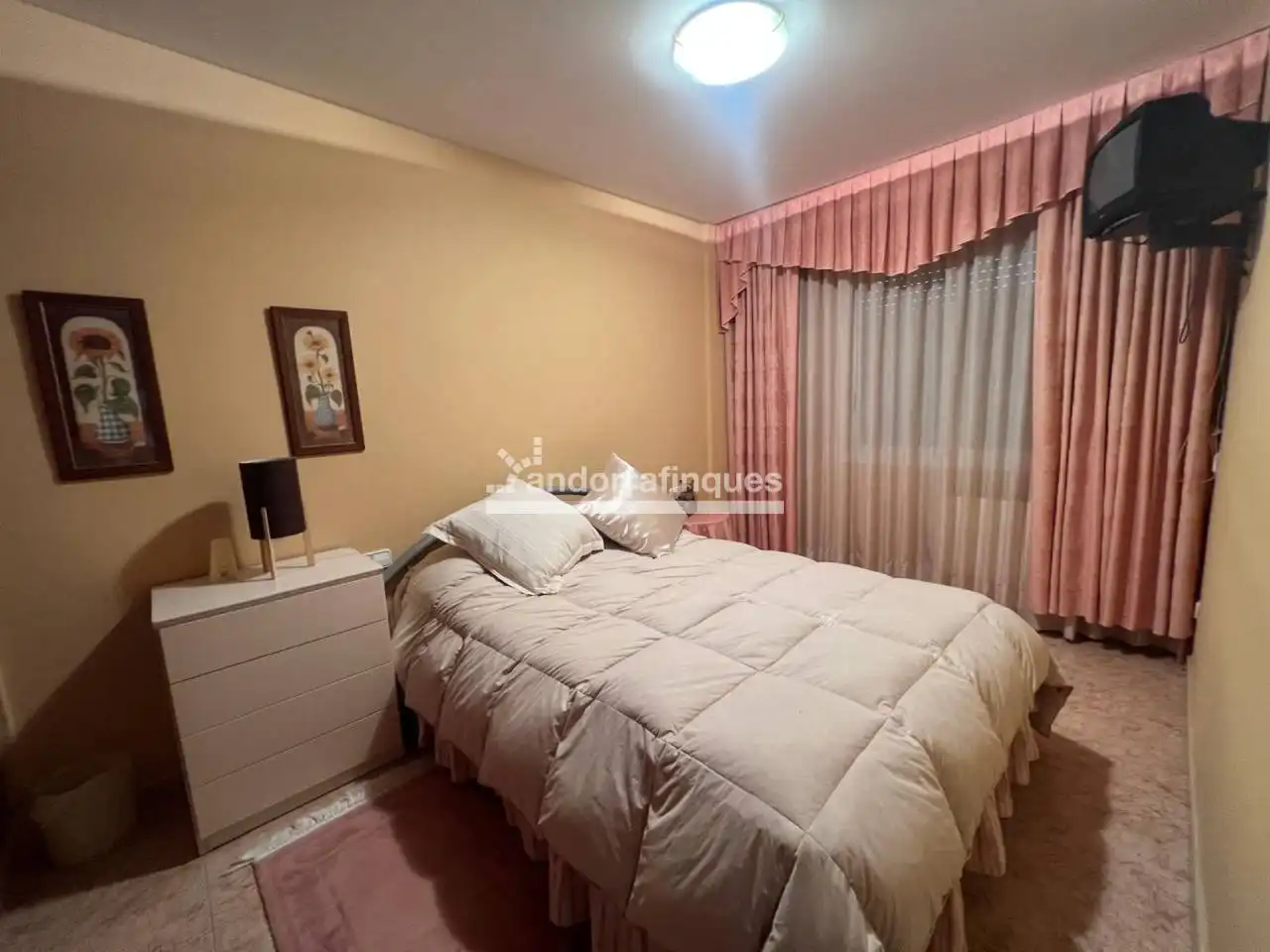 Dormitori de Casa o xalet en venda en Vilassar de Mar amb Jardí privat, Terrassa i Piscina